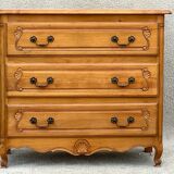Cherry chest of drawers
