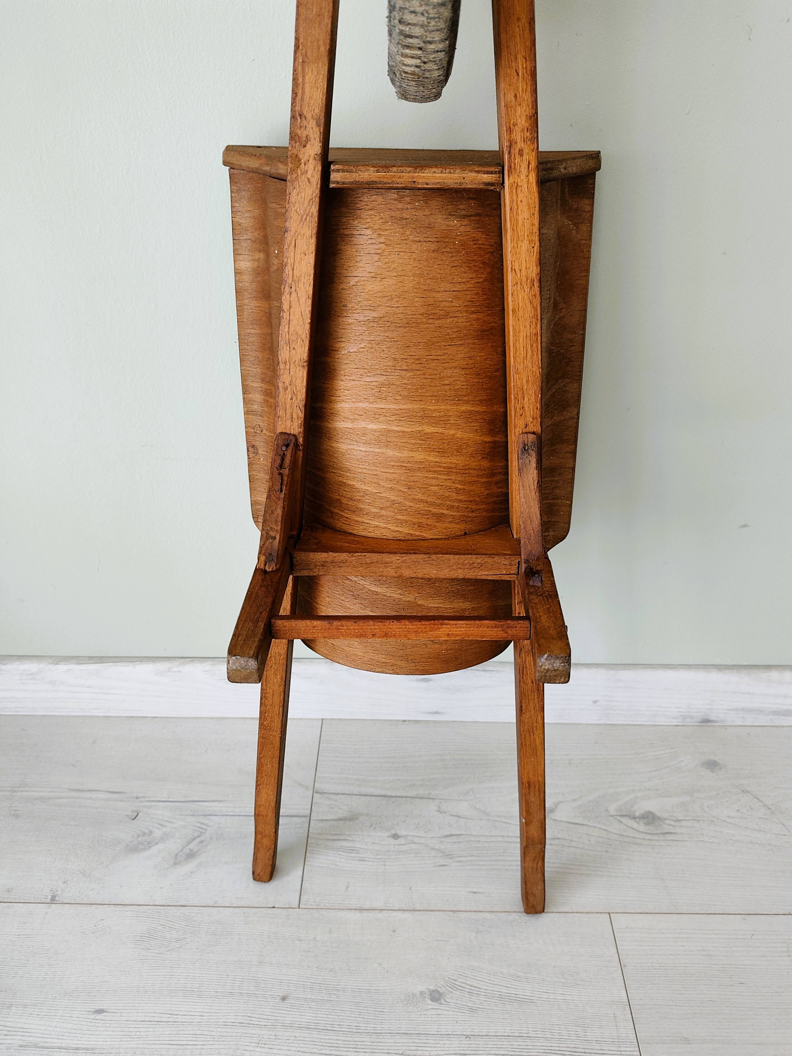 Ancienne brouette d'enfant jouet en bois