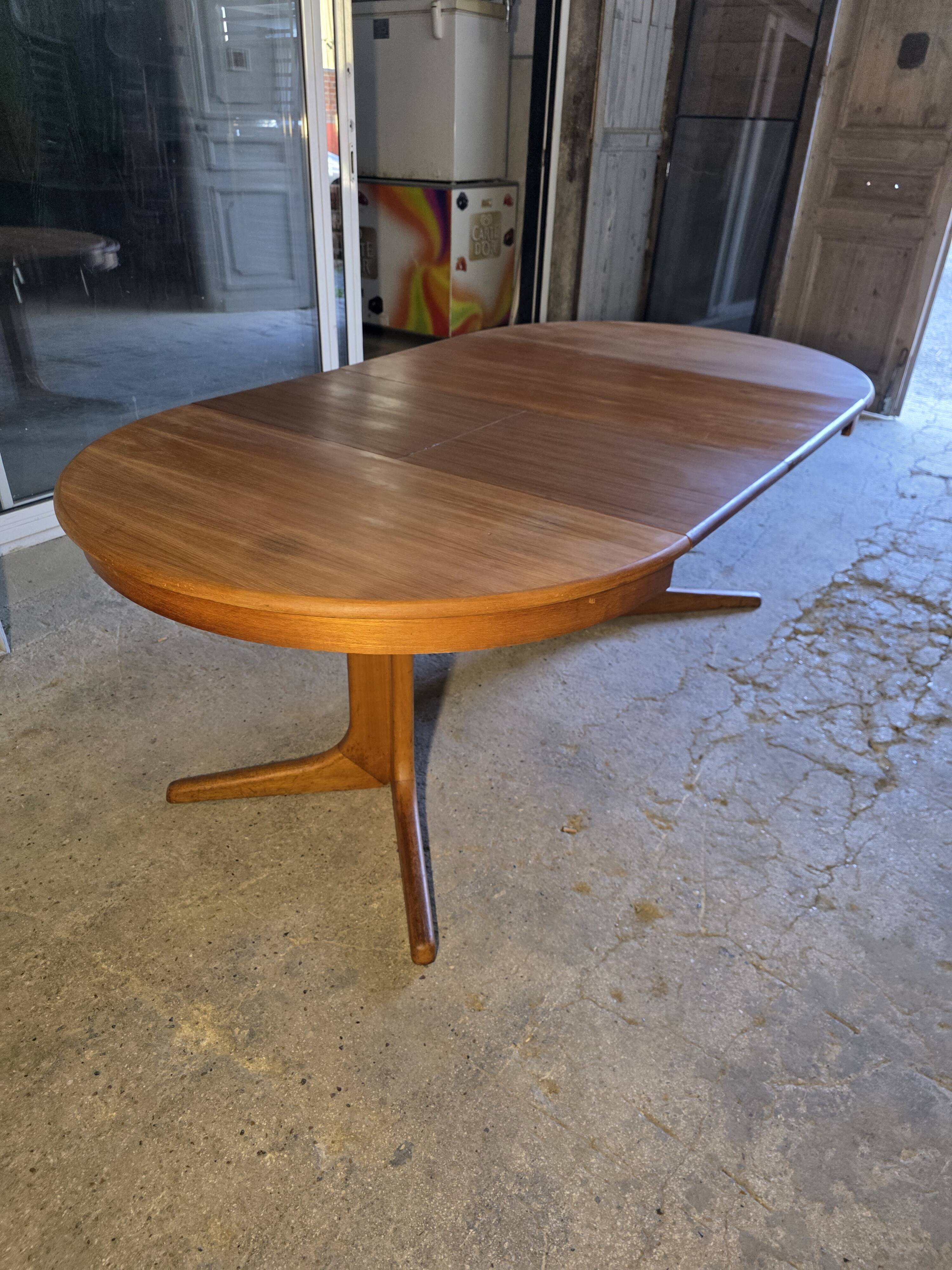 Table extensible Baumann en teck des années 60, (2 rallonges)