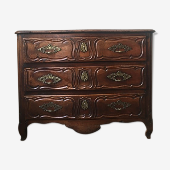 18th century Lyonnaise Louis XV walnut dresser