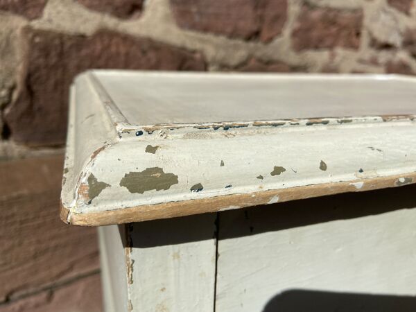 Table d'appoint en sapin vintage shabby chic