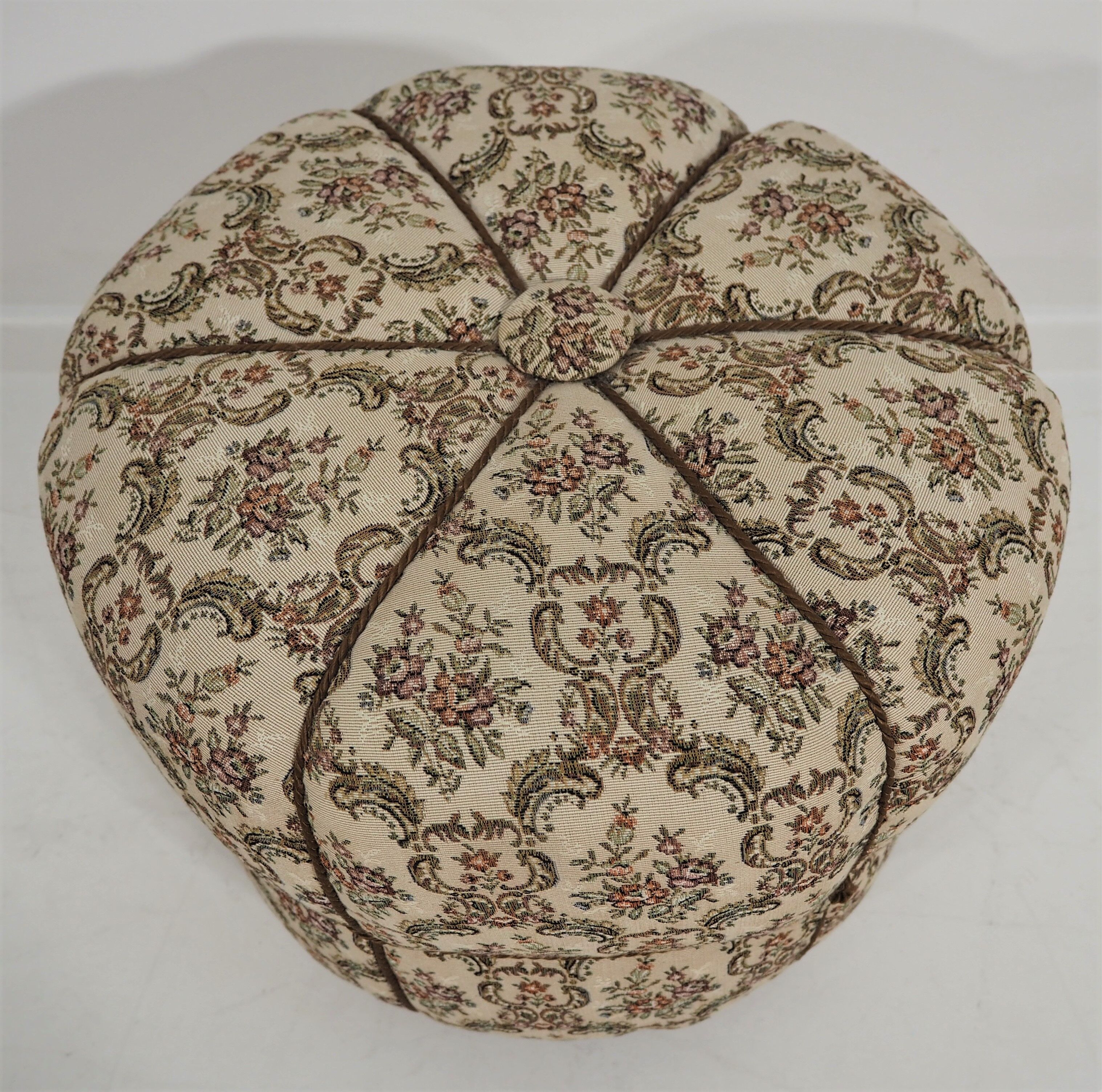 Art Deco pouf