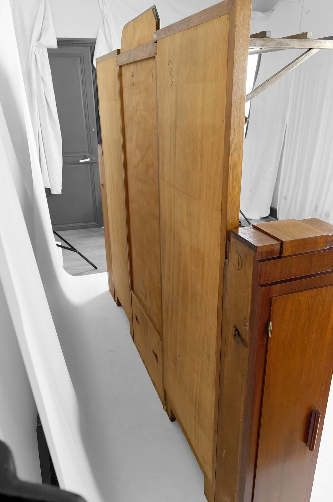 Large Art Deco wardrobe in oak, marble and mahogany, circa 1925