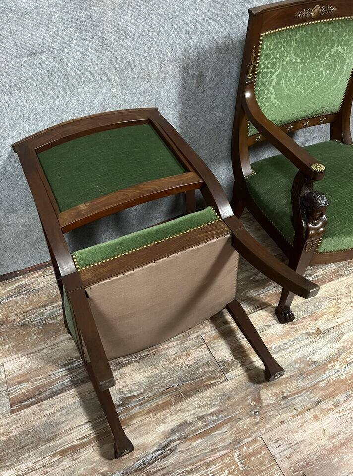 Pair of Empire-Consulate armchairs in molded and carved mahogany