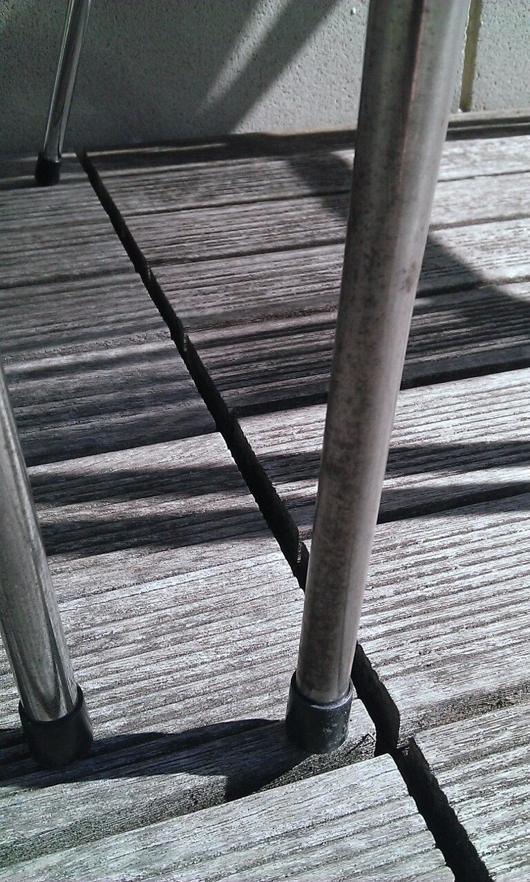 Series 4 chairs black scoubidou