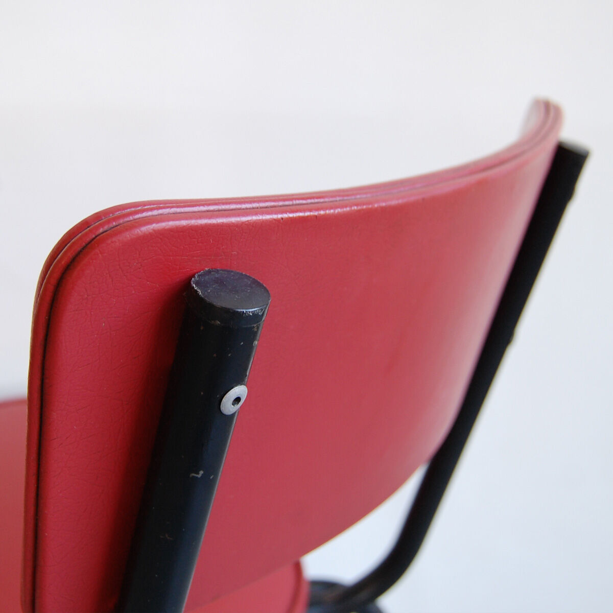 Chair C59 "trimmed" by Pierre Guariche for Meurop, 1959