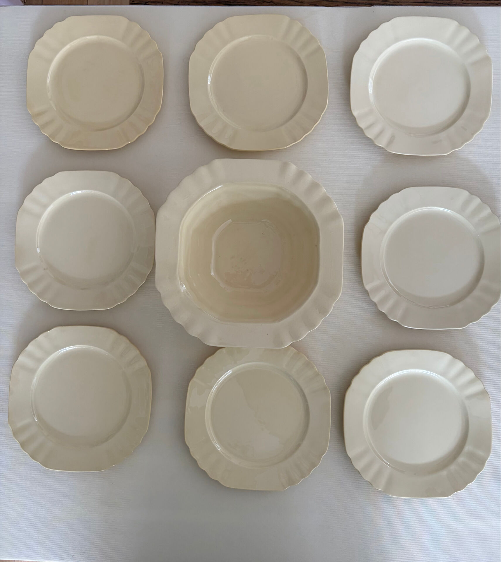 Assiettes et saladier boch la louvière