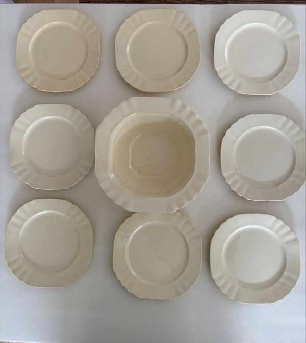 Assiettes et saladier boch la louvière