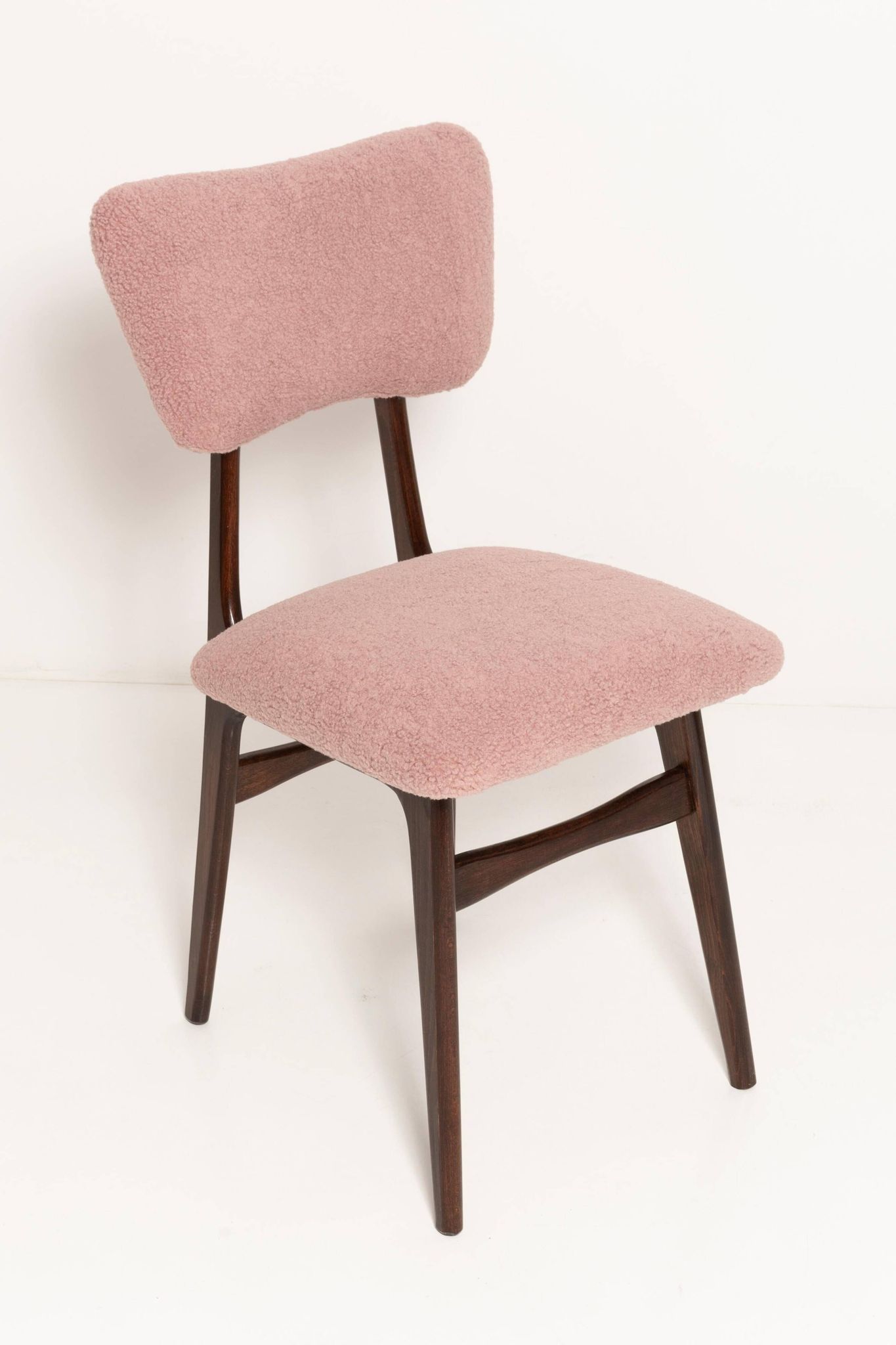 "Butterfly" dining chair in pink boucle, Europe, 1960s