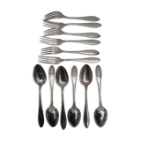 Set of 6 forks and silver spoons in classic style