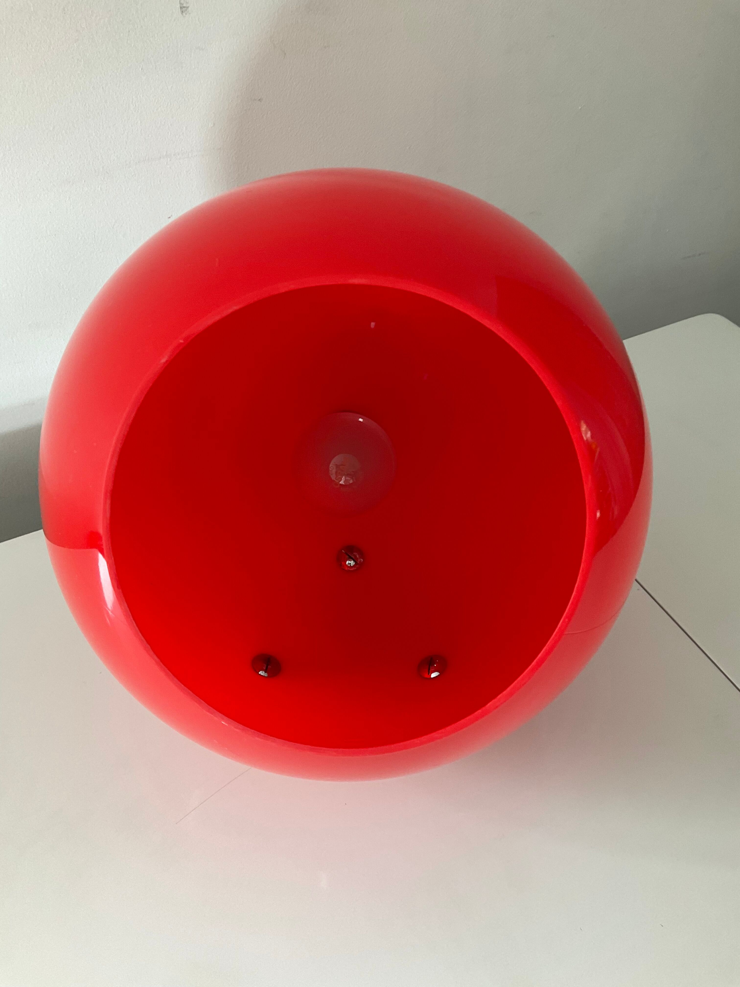 Red plexiglass lamp from the 80s