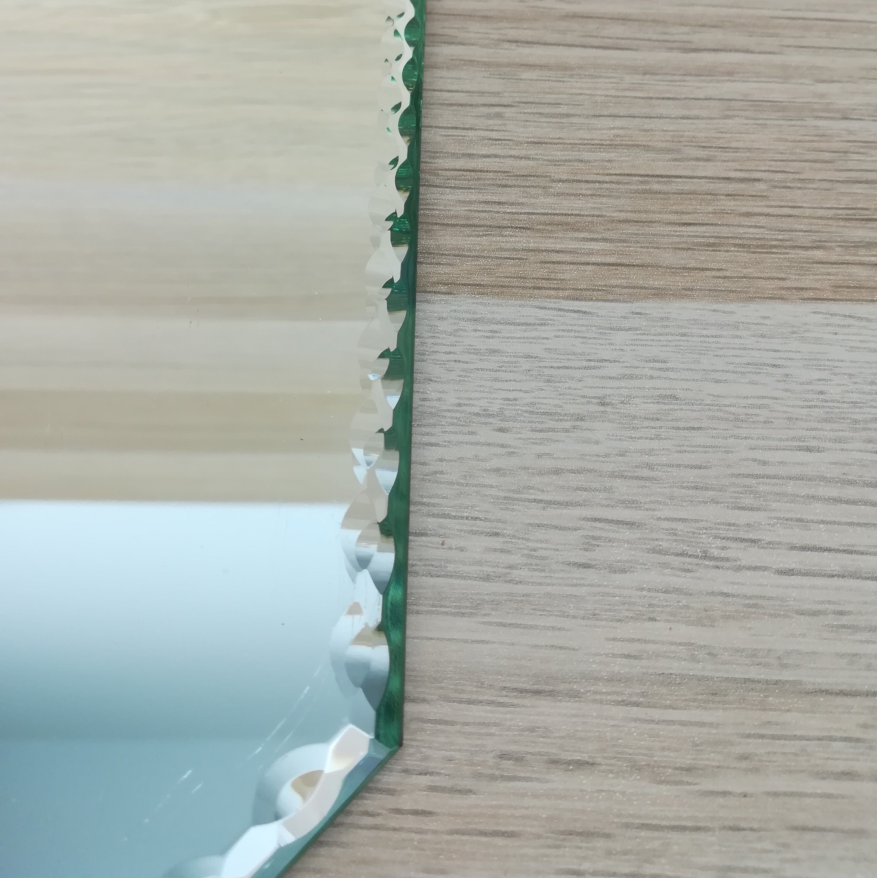 Mirror octagonal chiseled tray 24x24cm