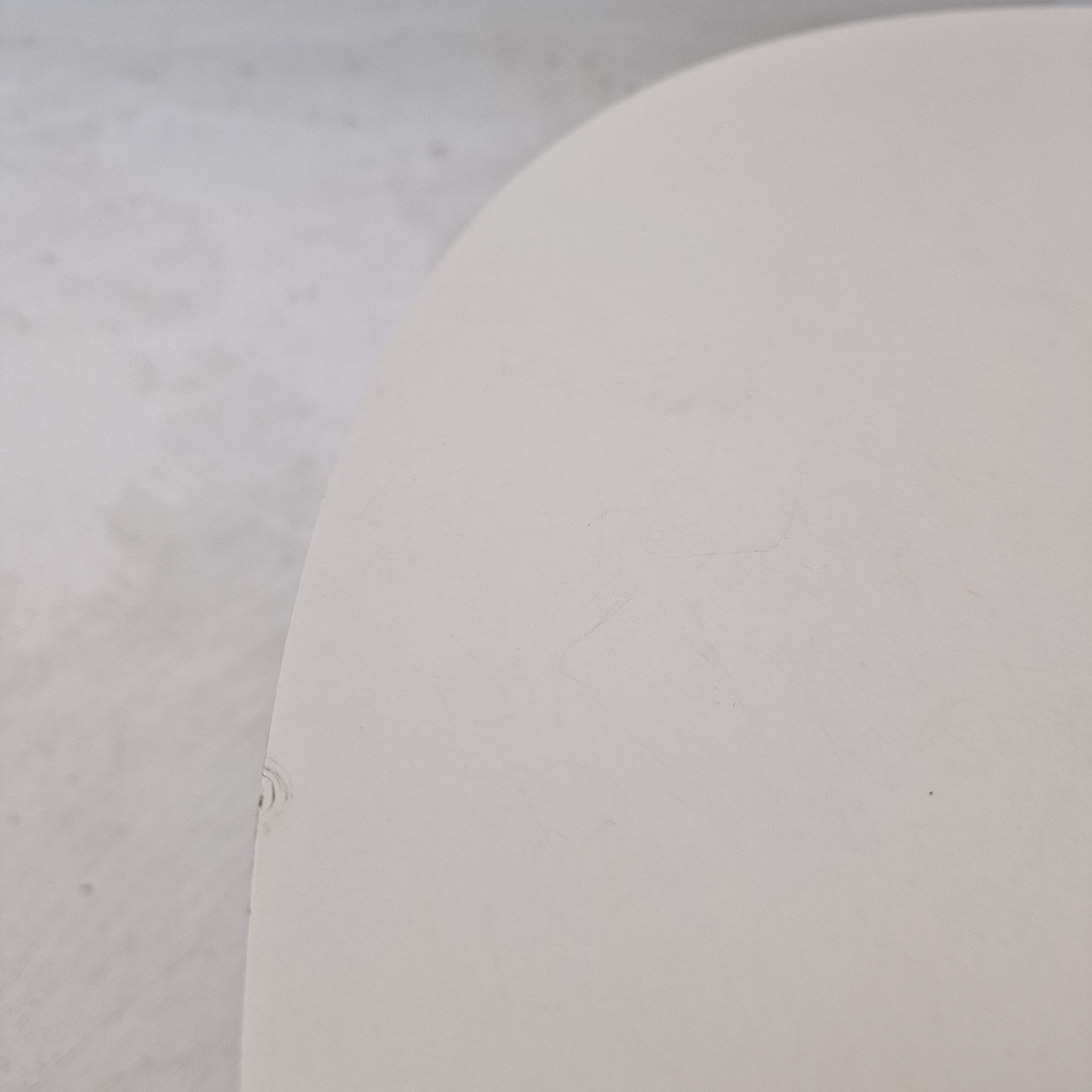 Circle coffee table by Pierre Paulin for Artifort 1960's