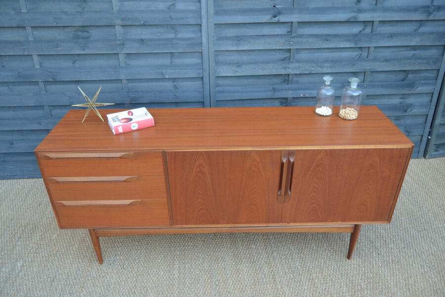 Enfilade en teck par McIntosh * 176 cm