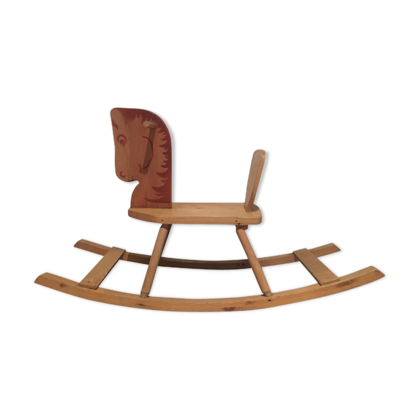 Cheval à bascule en bois