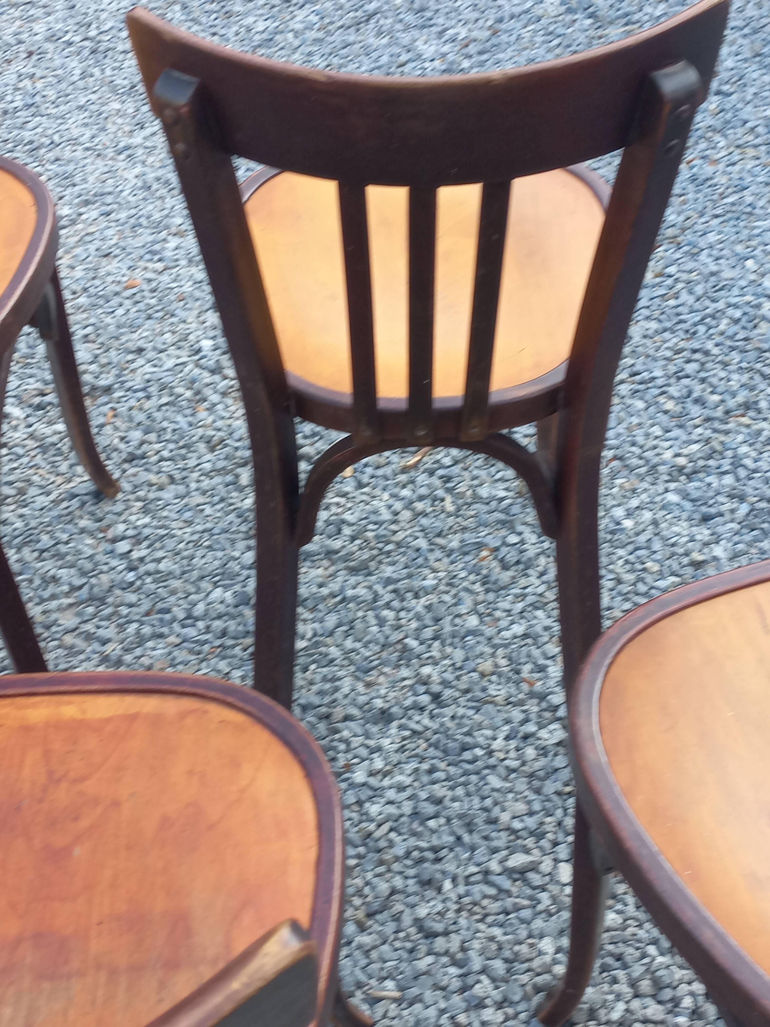 Set de 5 chaises de bistrot anciennes