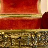 Jewelry chest with its bronze key, Renaissance style, 19th century fleur-de-lis decoration