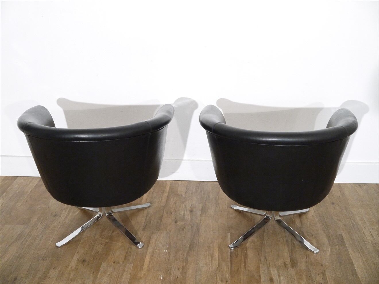 Pair of Scandinavian leather armchairs by Lennart Bender 1970