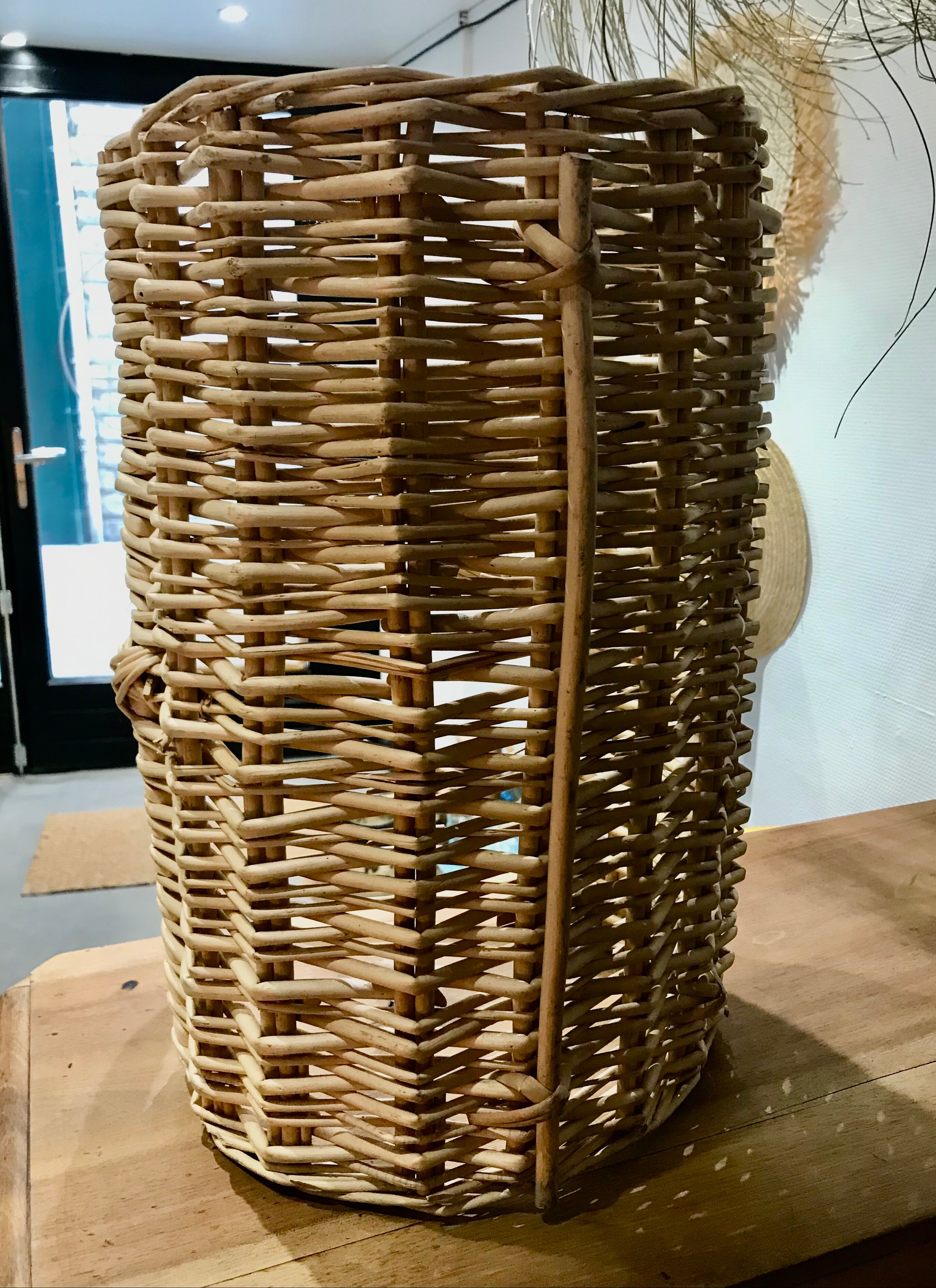 Door logs or magazines in rattan and wood
