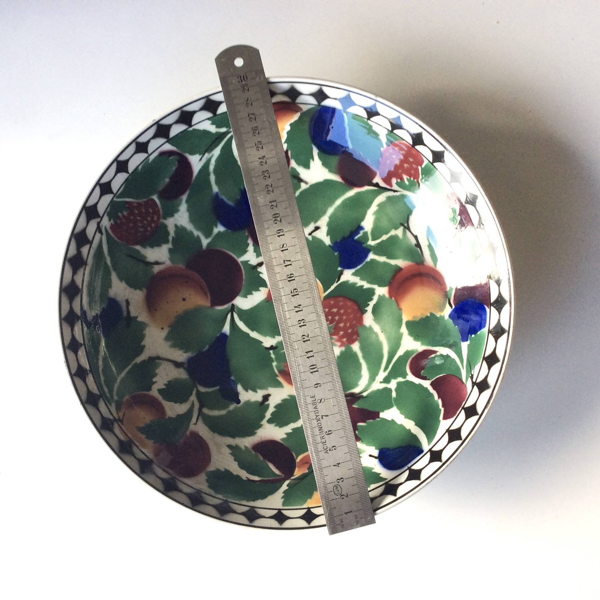 Grand plat à fruits VILLEROY et BOCH. Années 30