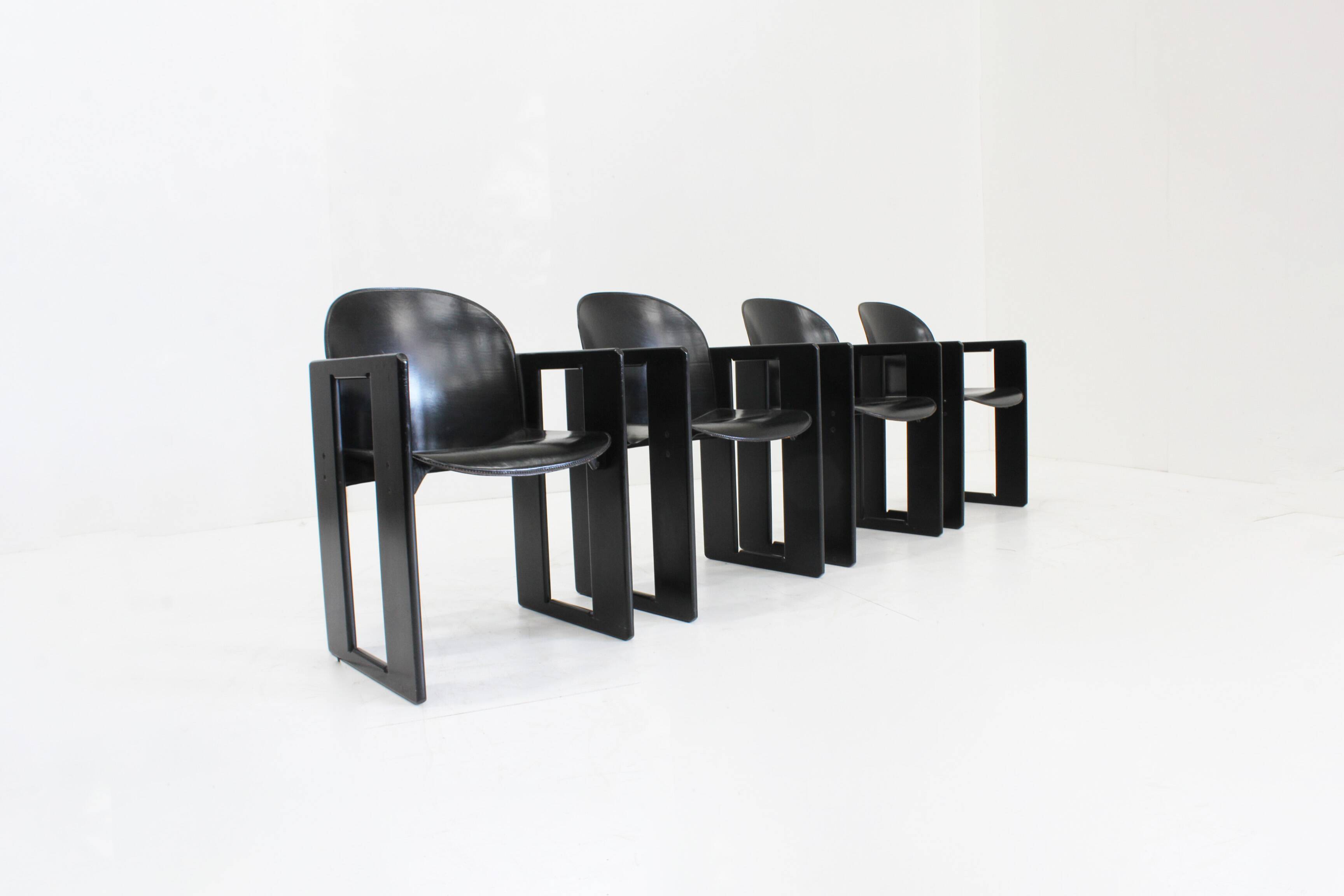Chaises de salle à manger en cuir noir Dialogo par Afra et Tobia Scarpa pour B&B Italia