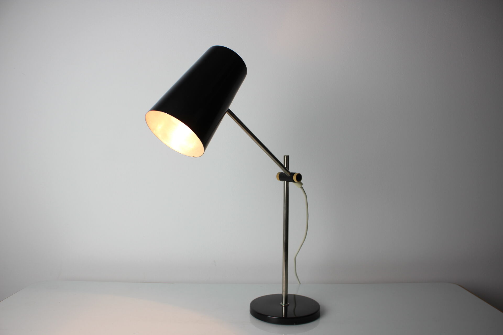 Mid-century black table lamp, 1970's.
