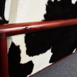 Canapé vintage en acajou guama en peau de vache angus du Brésil par Gonzalo Cordoba, années 1950 pour Dujo, Cuba