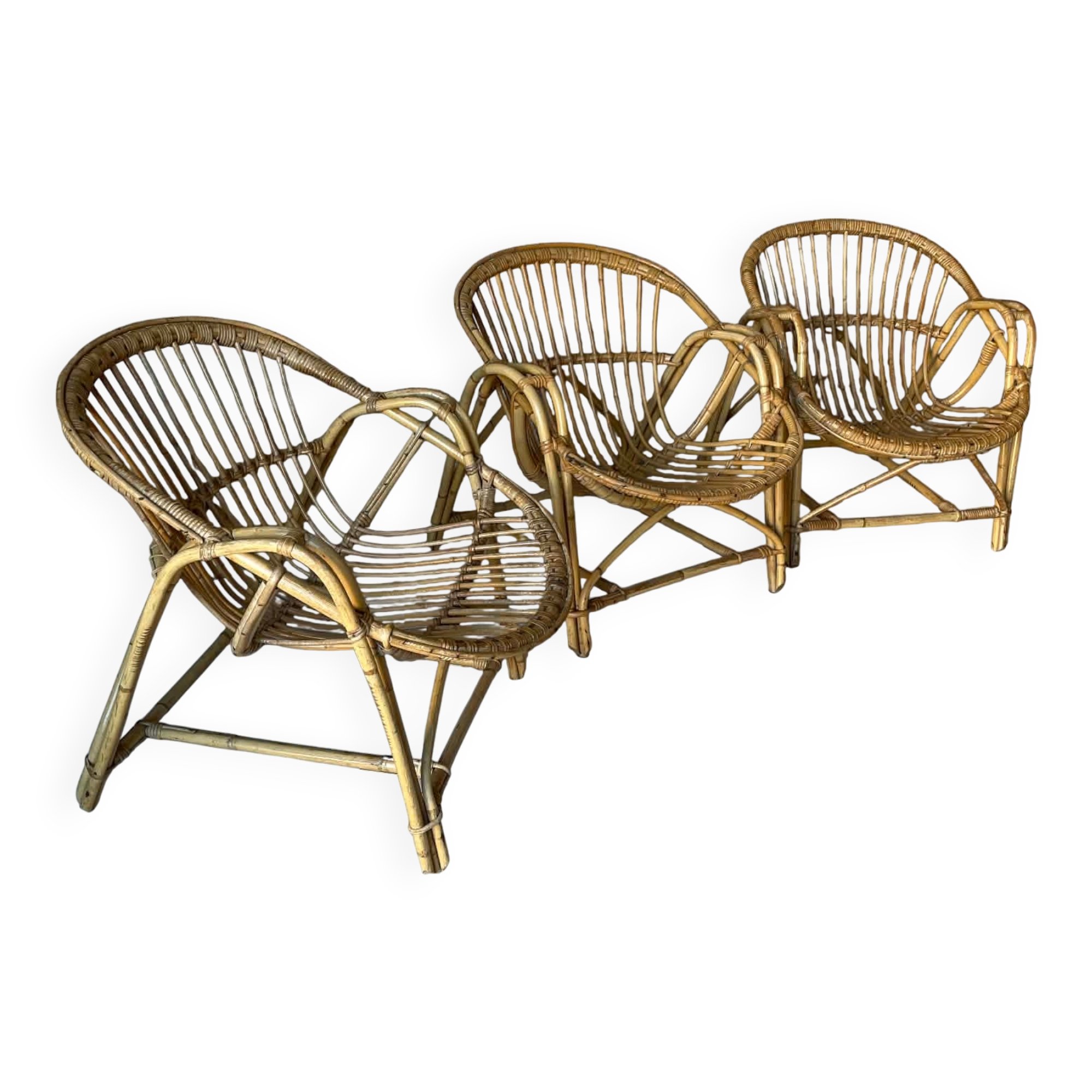 Vintage wicker armchair from the 1970s.