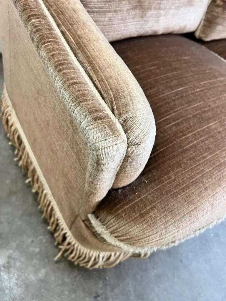 SOFA / SOFA / THREE SEATER VINTAGE IN VELVET WITH FRINGES