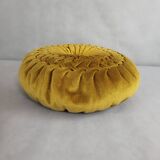 Round pleated velvet cushion