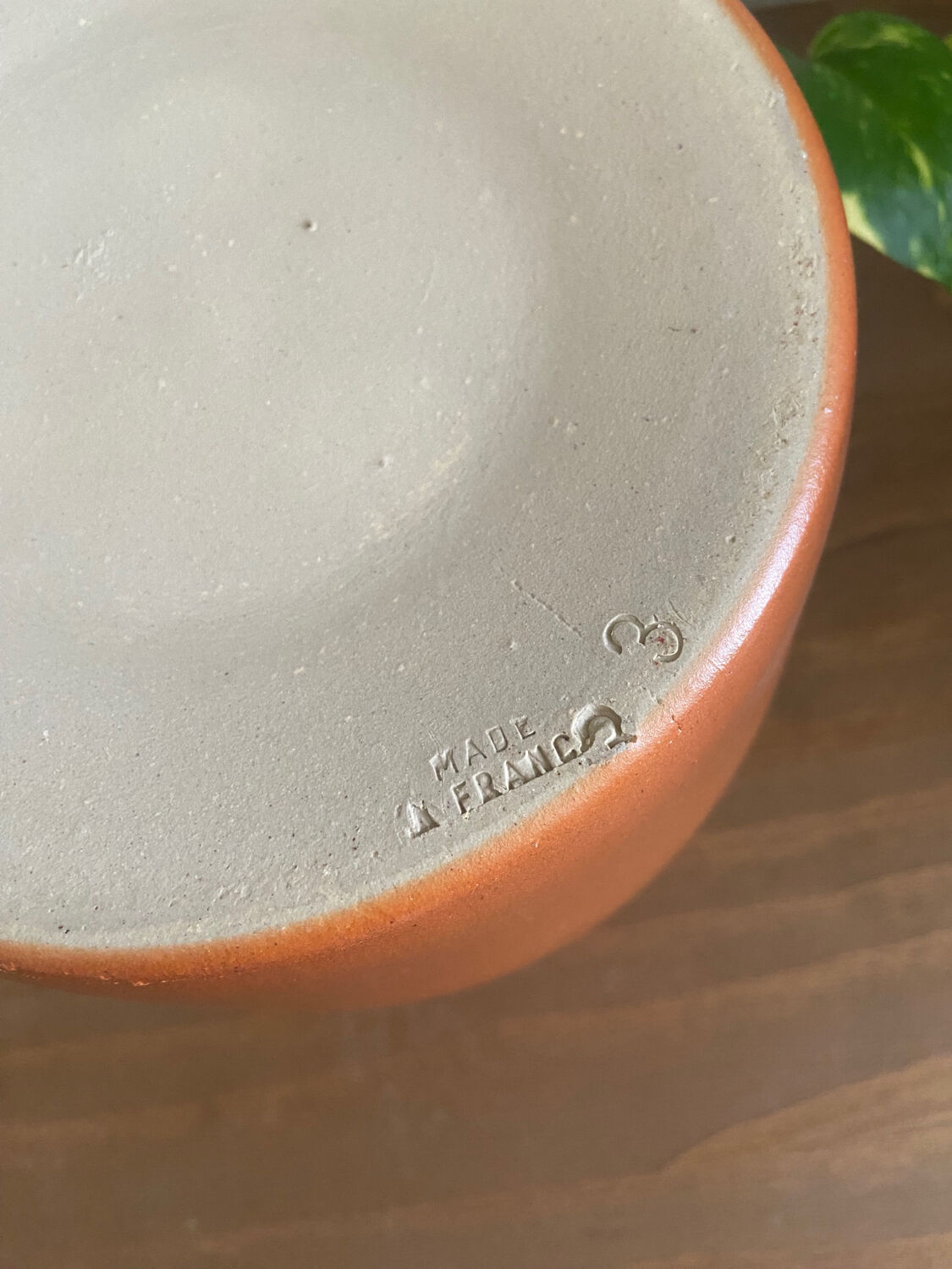 Pot à graisse en grès
