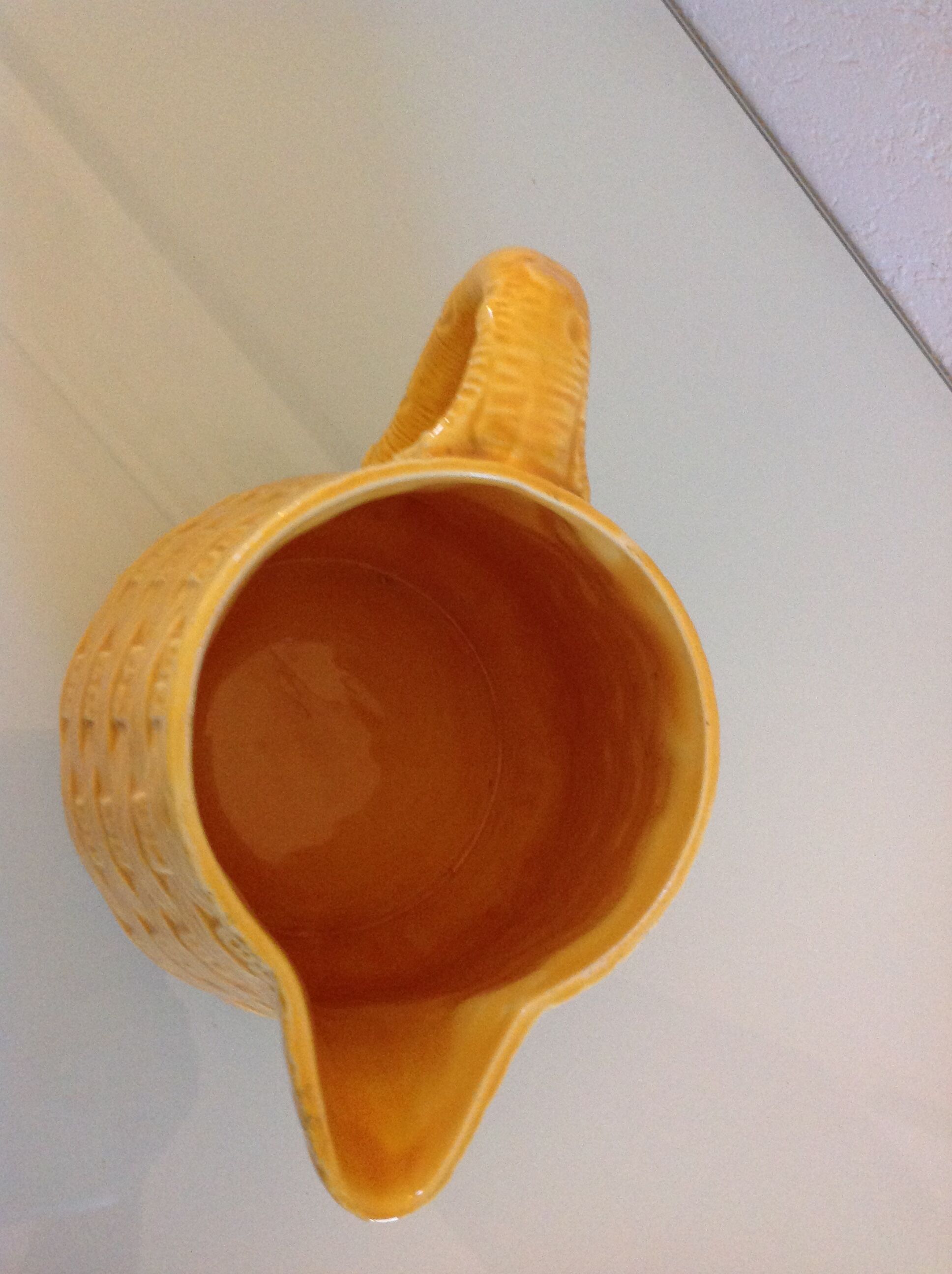 Yellow pitcher Sarreguemines Digoin vintage 60s slip