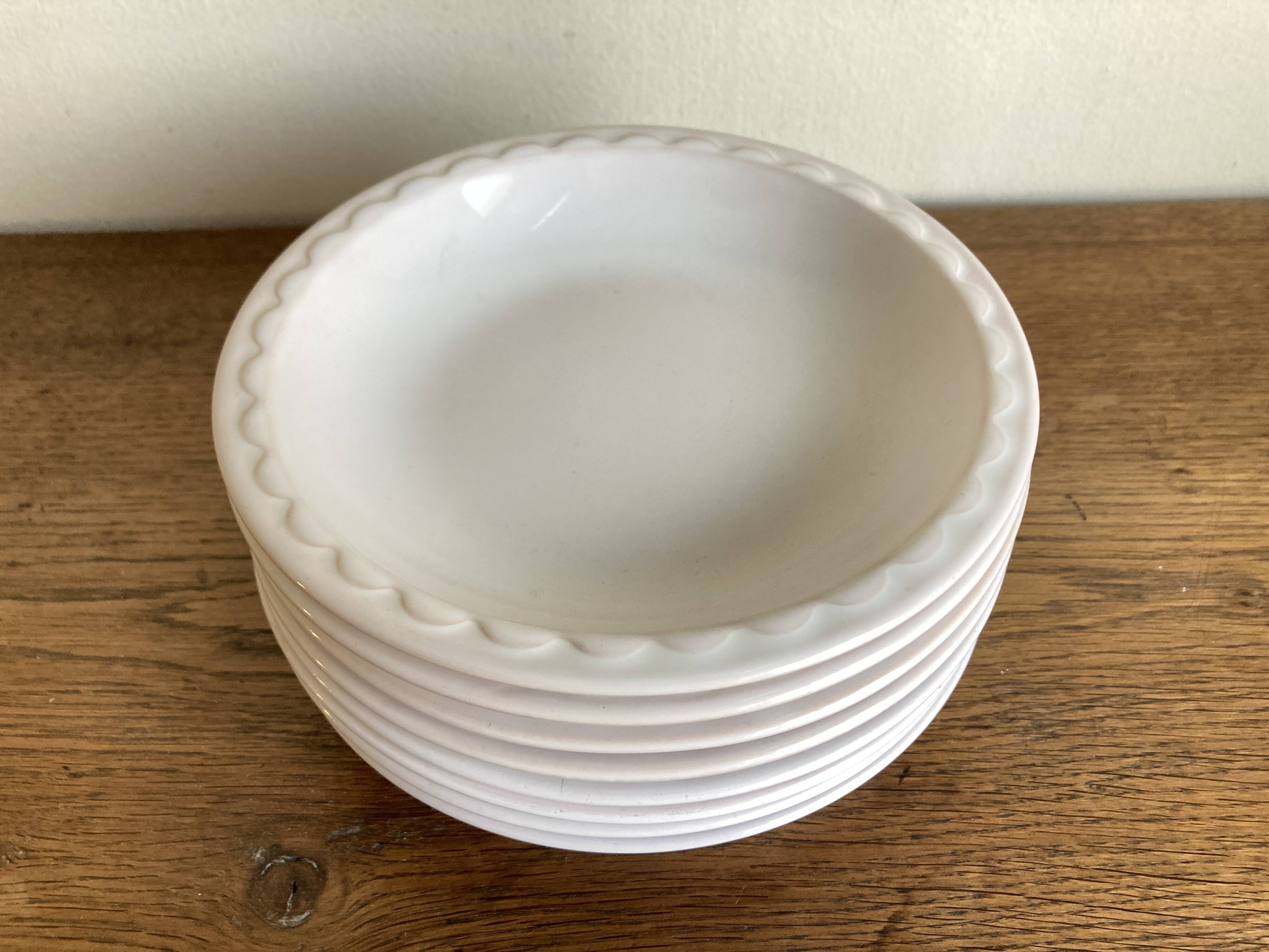 Set de 8 assiettes creuses Festons de Pierre Motton pour Gien 1970