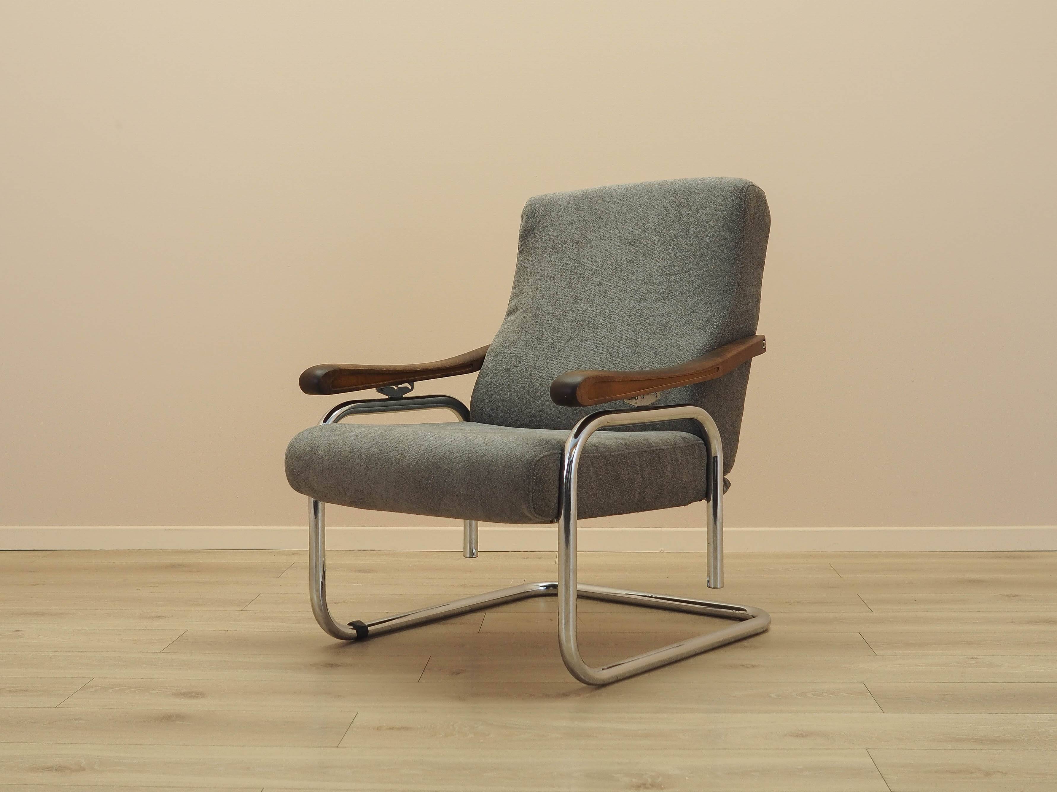 Italian lounge chair with reclining back, 1970s