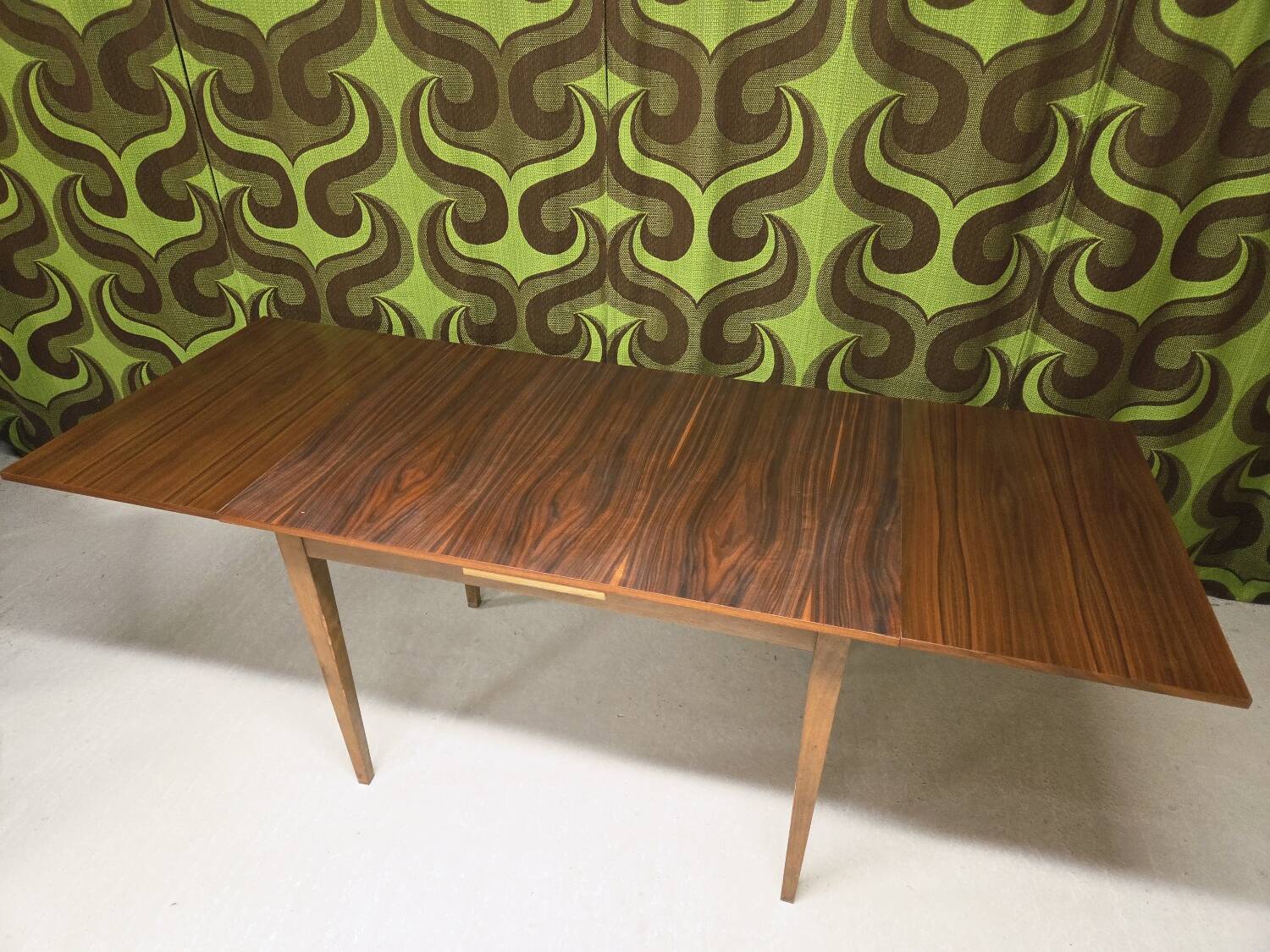 Extendable table 1970" teak