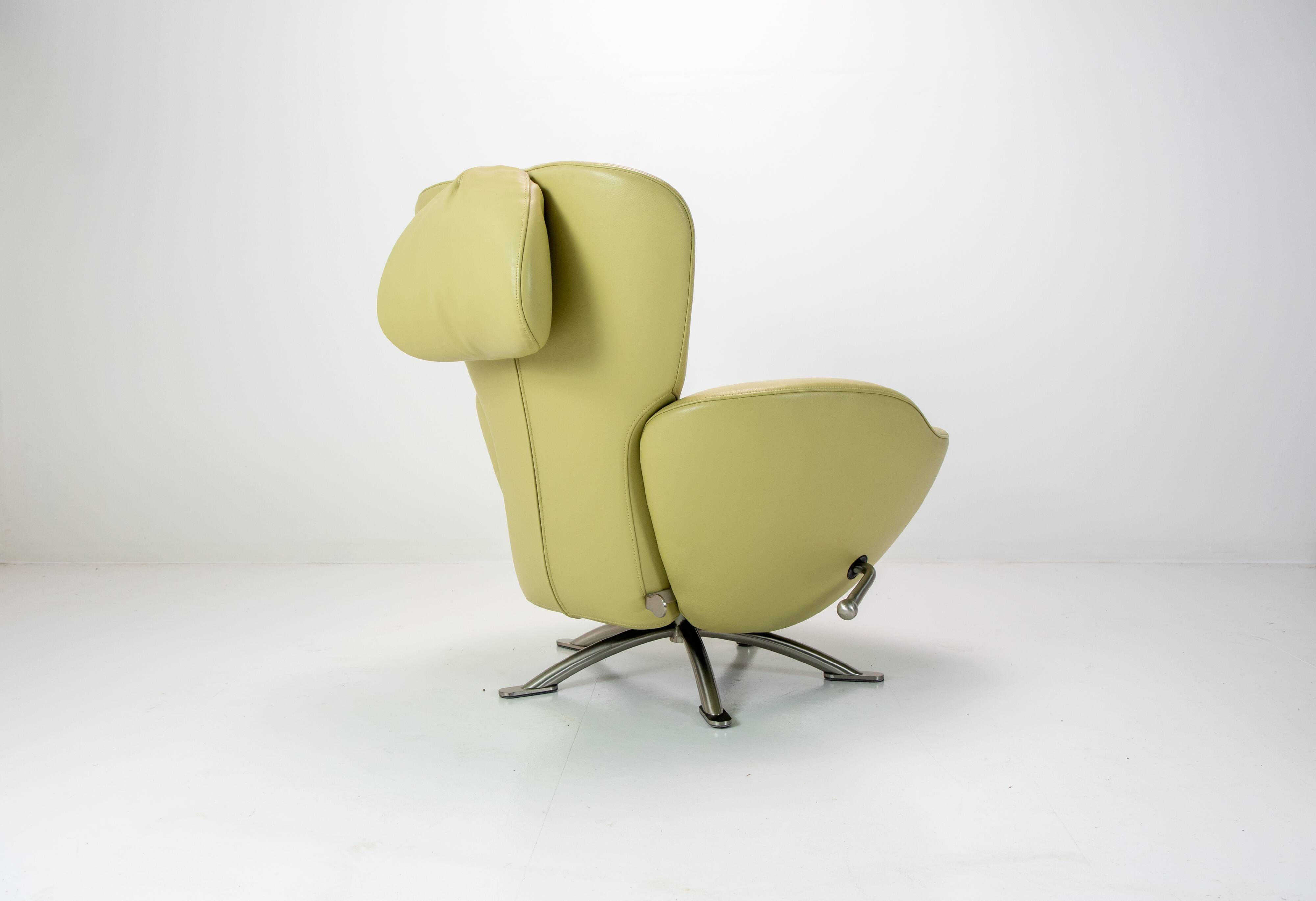 Cassina Dodo Recliner – Design: Toshiyuki Kita