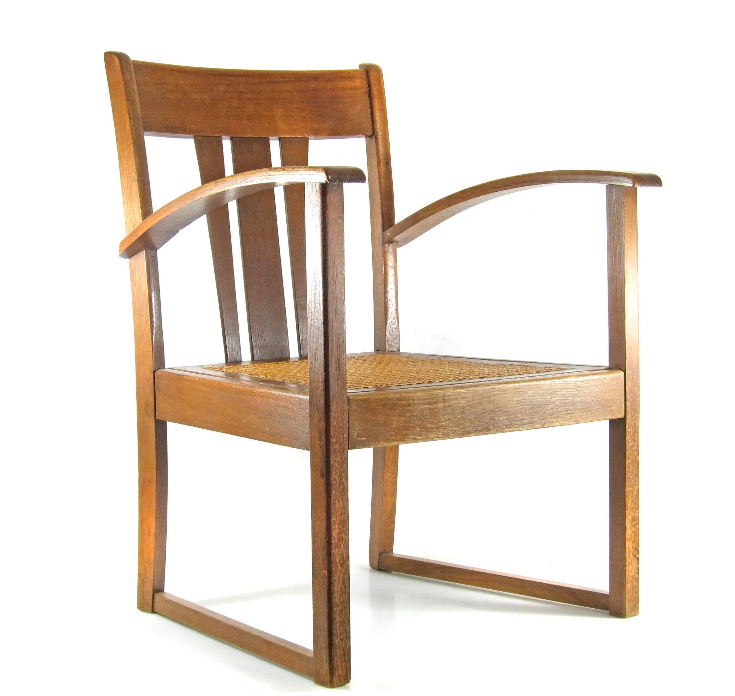 Antique Art Nouveau oak armchair Austria / Germany c.1910