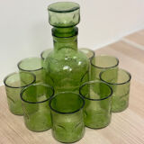 Glass and carafe service