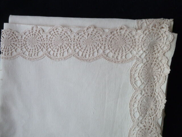 Old sheet in mestizo bis monogrammed CS Border back to crochet 2.07 x 2.90 m