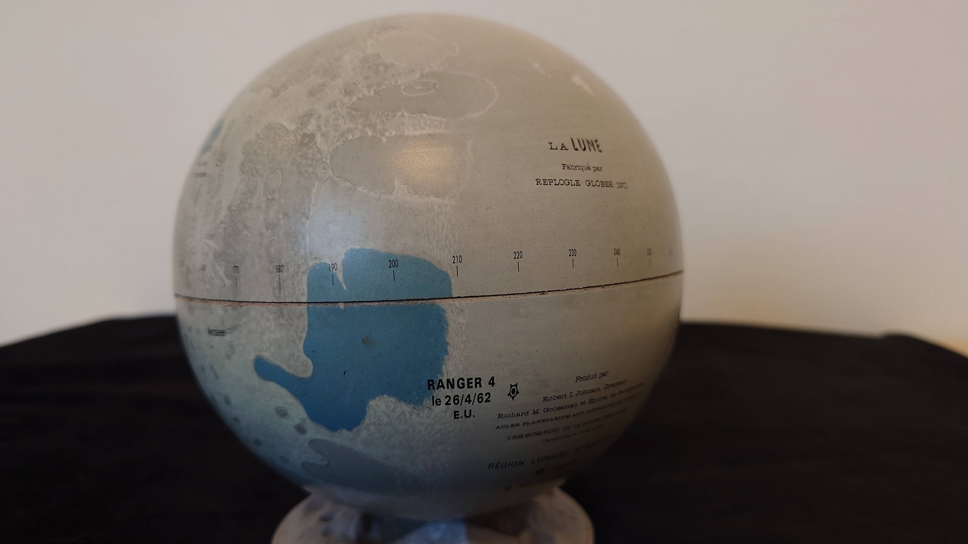 Lunar globe Robert I. Johnson 1966 – Vintage NASA – metal, original base