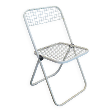 Talin Spa metal lattice chair from the 1980s.
