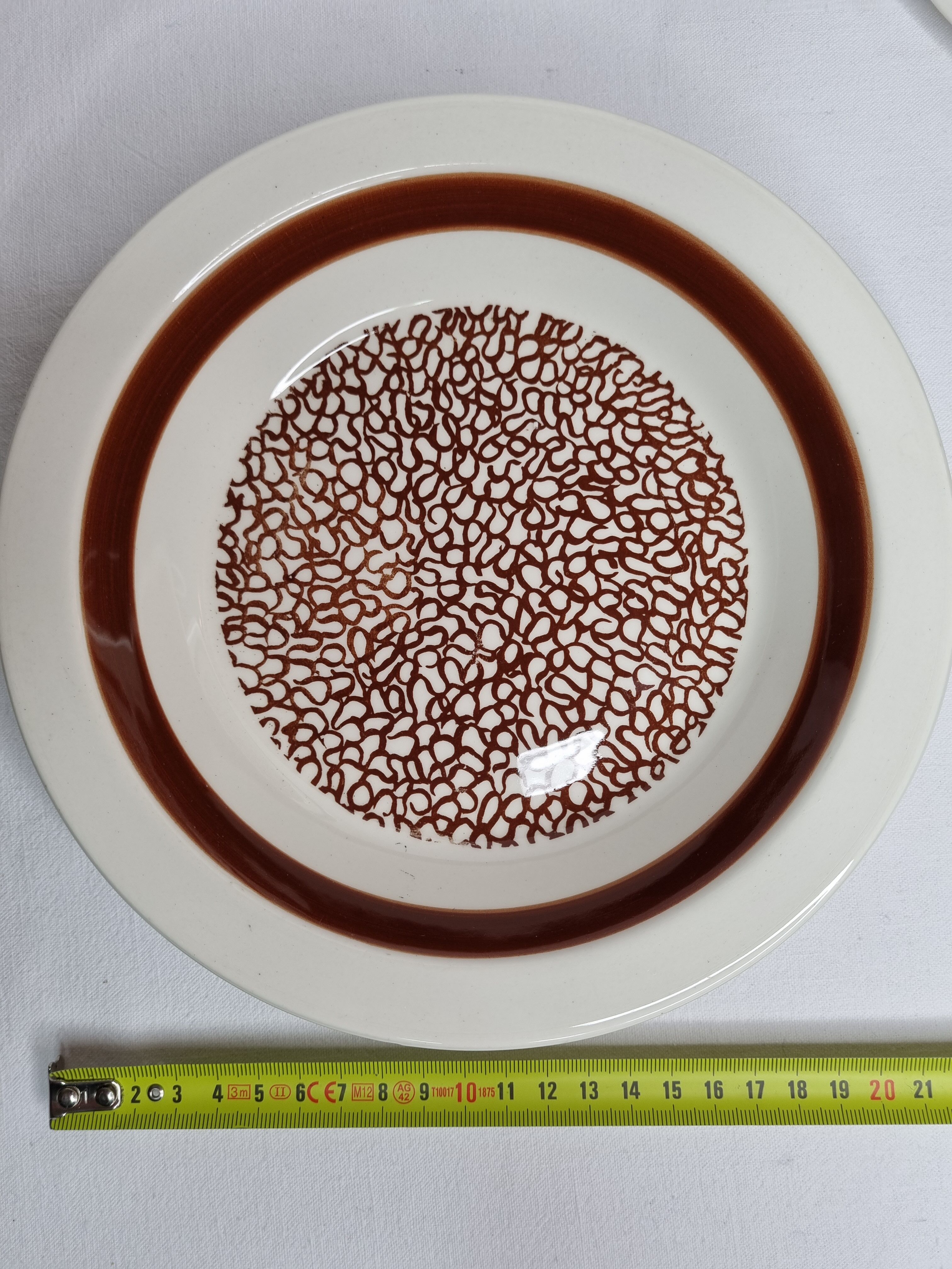 Pair of vintage hollow plates design of the faience factory of Gien