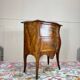 Commode Sauteuse Galbée En Marqueterie D’époque Louis XV XVIII Eme Siècle