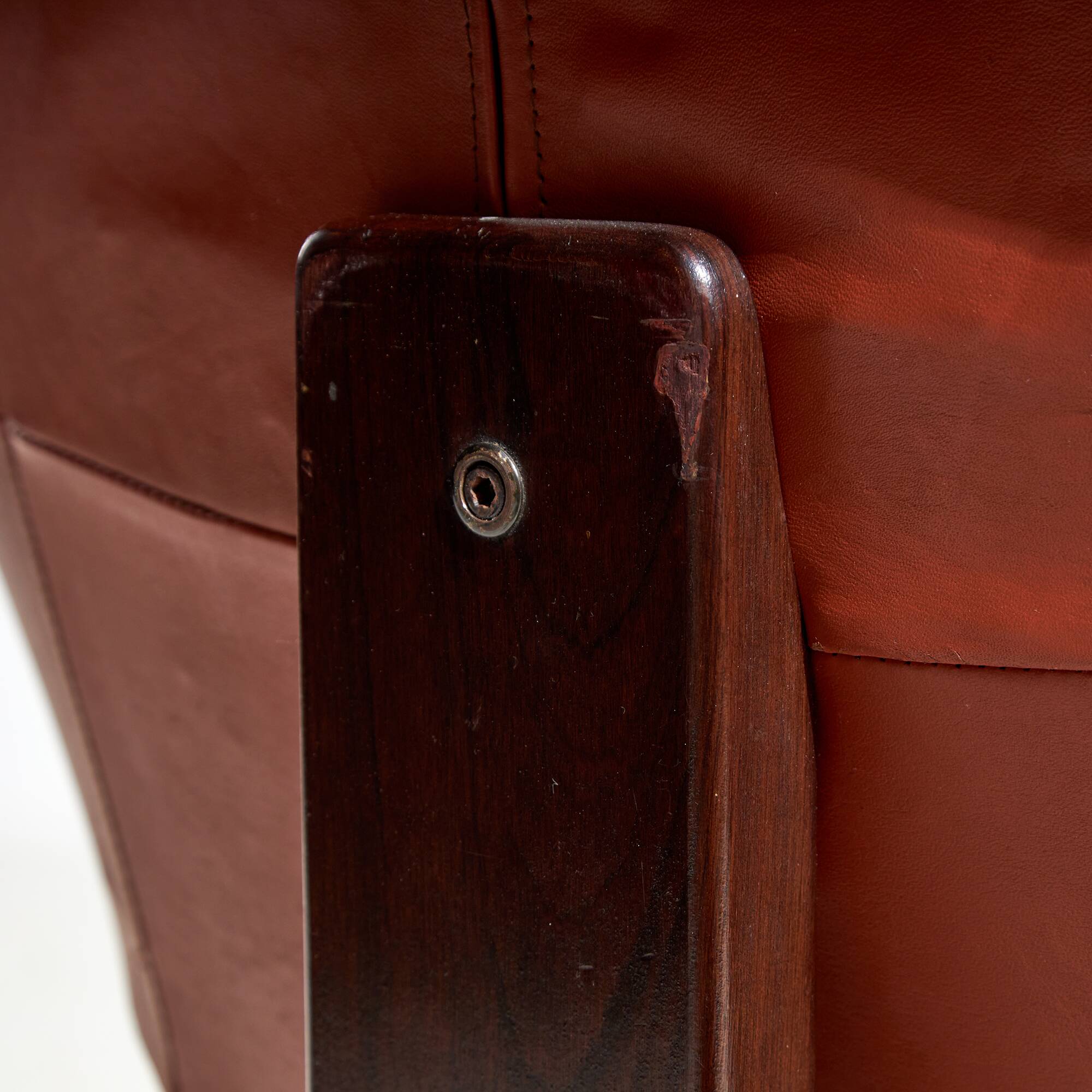 Leather lounge chair by jean gillon for probel (mk10185)