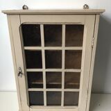 Medicine wardrobe glazed braces