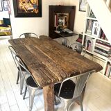 beautiful table sculpture with an incredible story