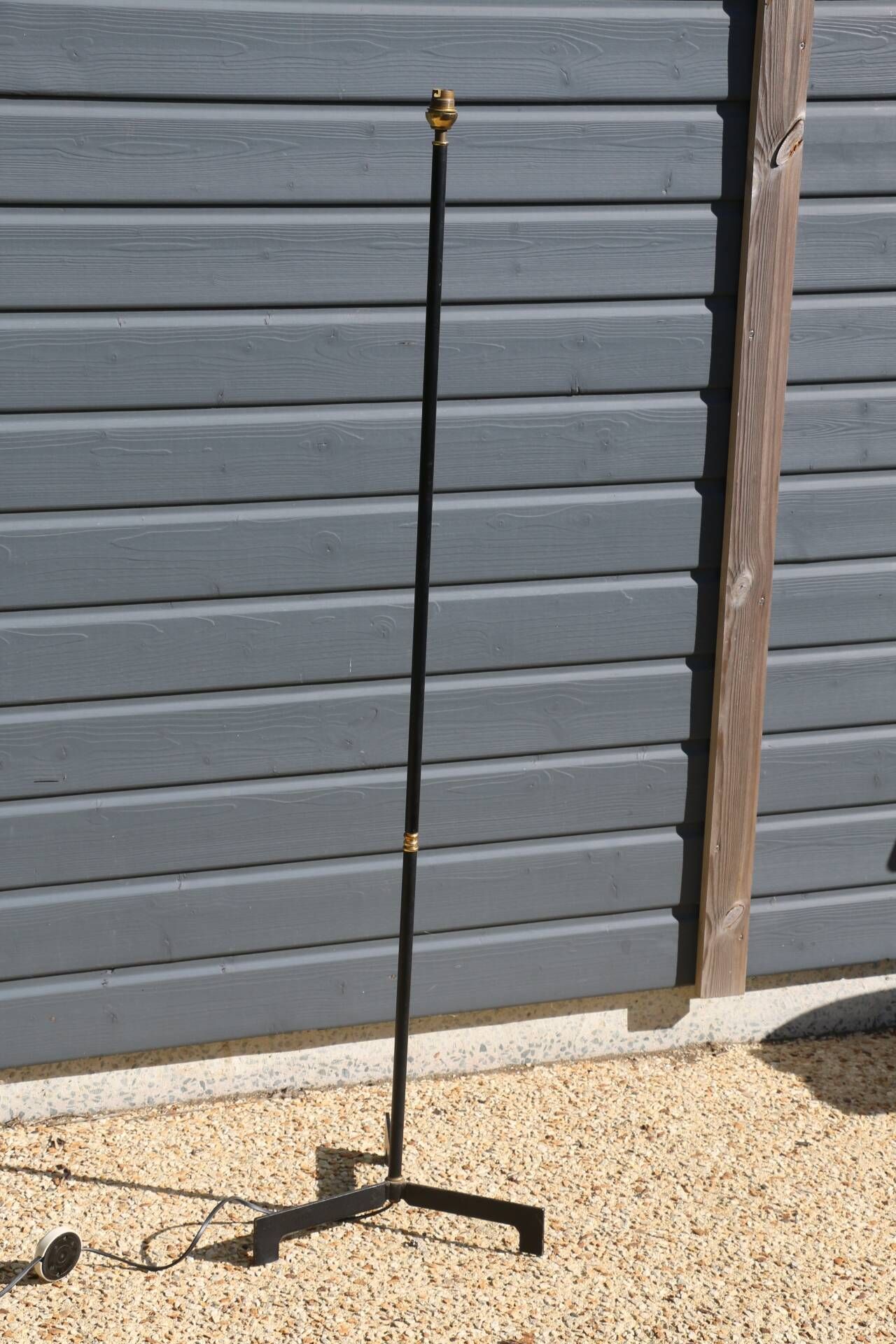 Lampadaire moderniste métal bois