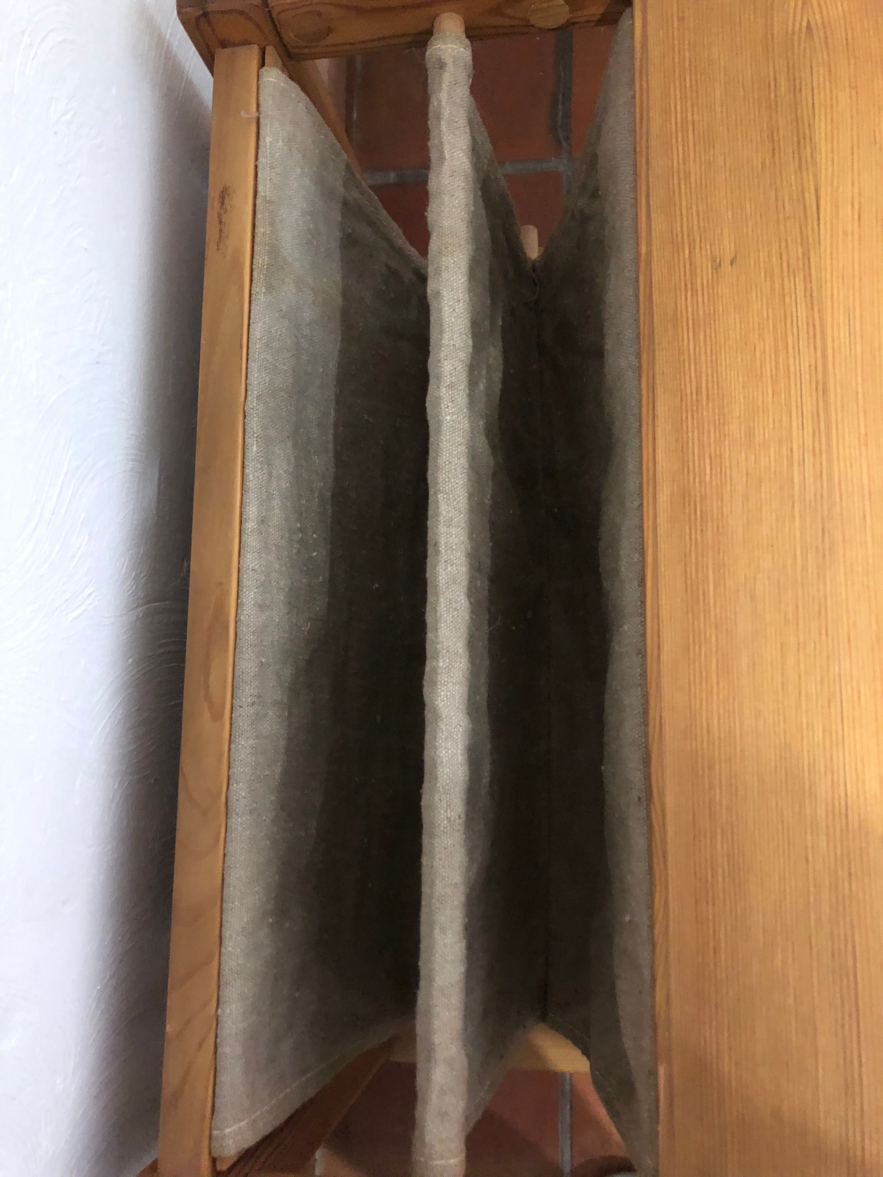 Coffee table pine magazine holder