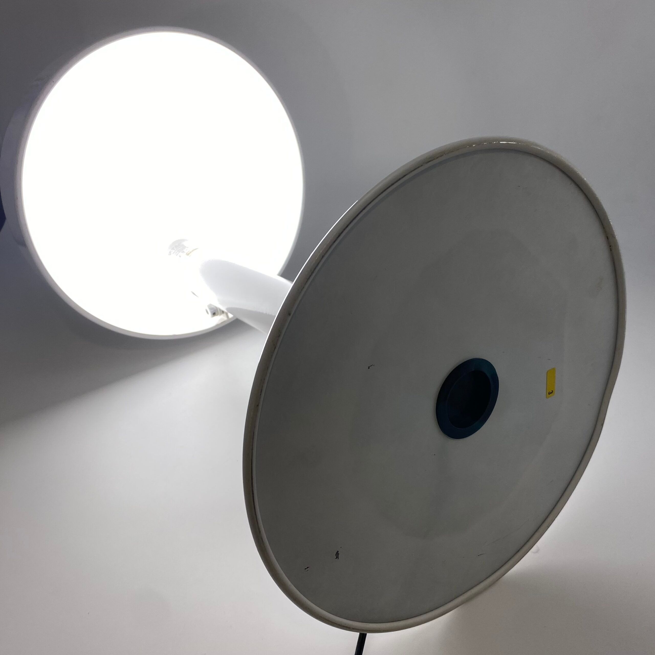 "Studio" lamp model 3105 – Carlo Viligiardi for Stilnovo, 1972