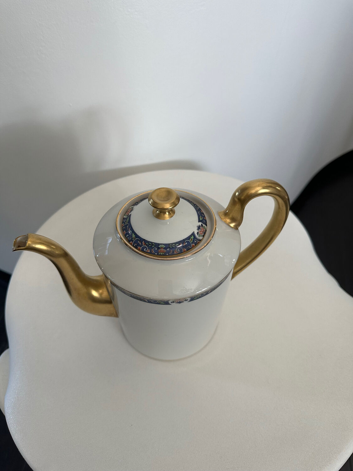 Raynaud teapot